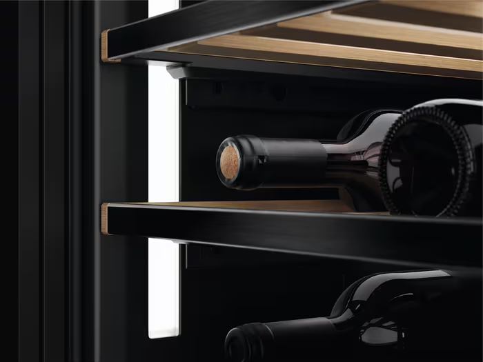 AEG 8000 onderbouw wijnkoelkast - NSW8S826GT
