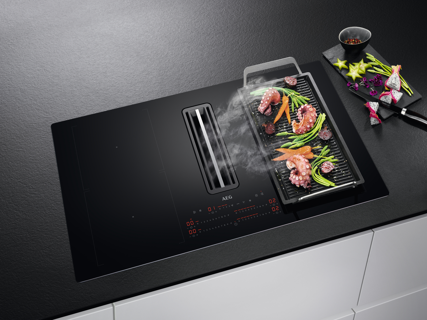 AEG 8000 kookplaat met afzuiging - 83cm - CDE84751CB