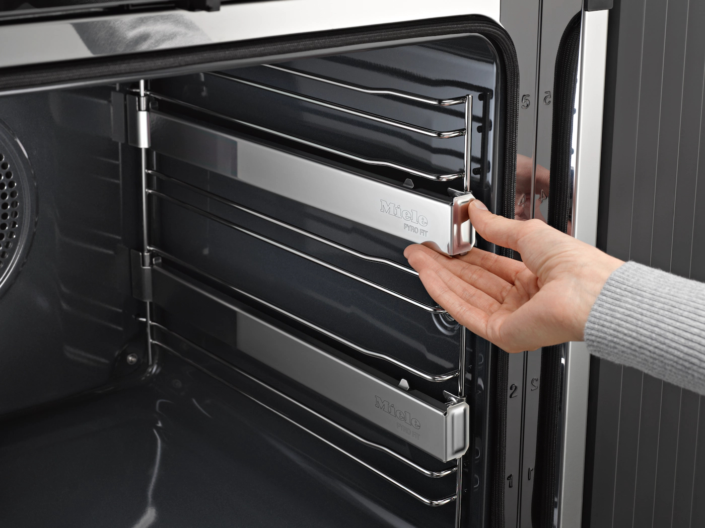 MIELE VITROLINE multifunctionele oven met stoomtoevoeging - 60cm - H7464BPOBSW