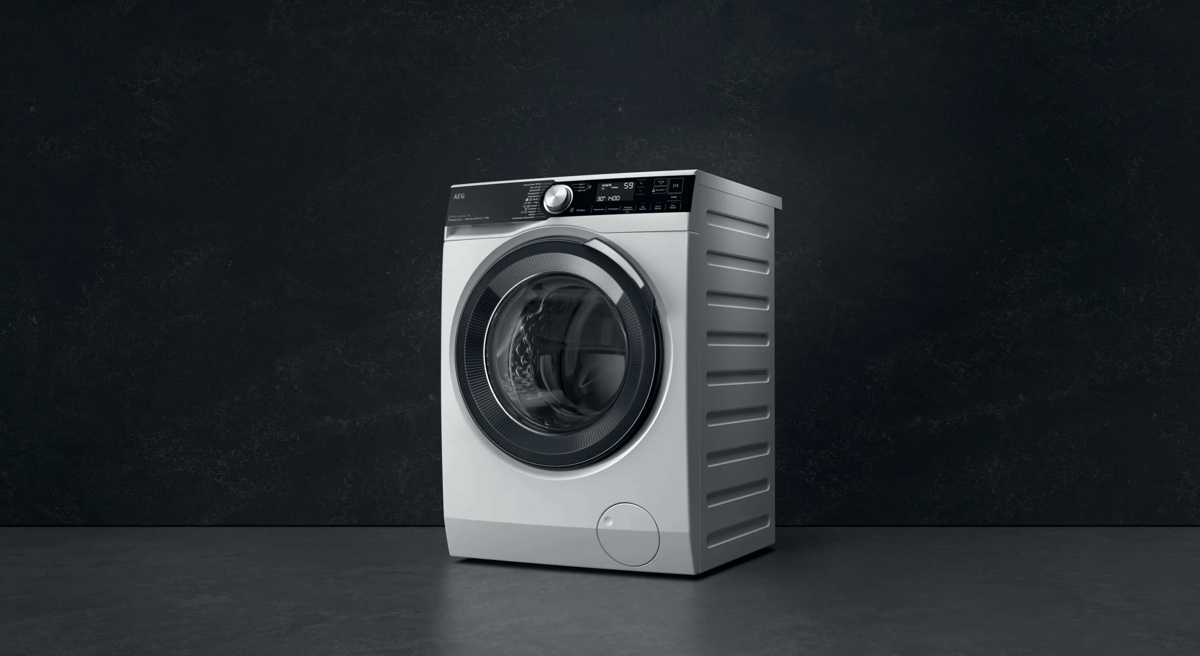AEG 8000  - LR87ADBC16