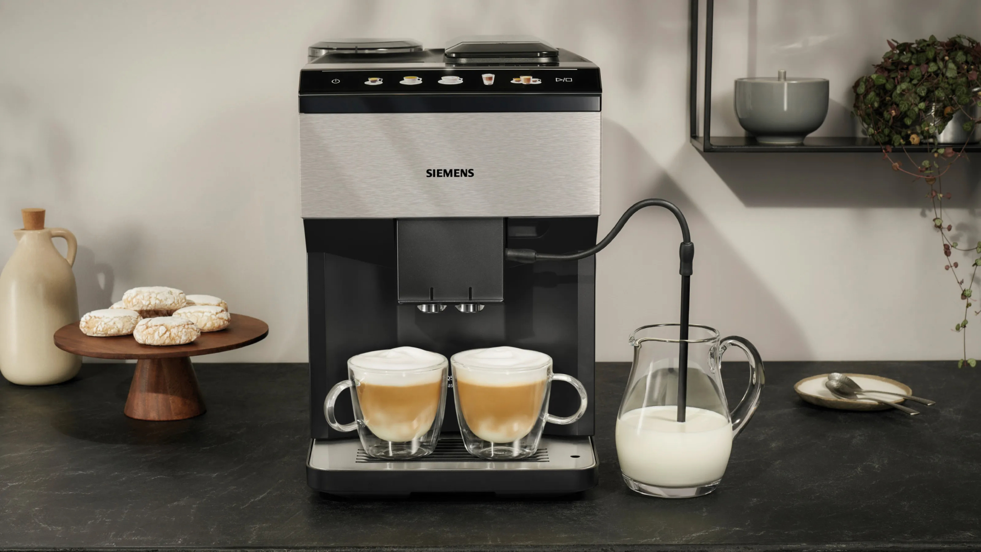 SIEMENS EQ500 espresso machine - TP517DF3